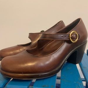 DANSKO Mary Jane with chunky heel but oh sooo comfortable!!